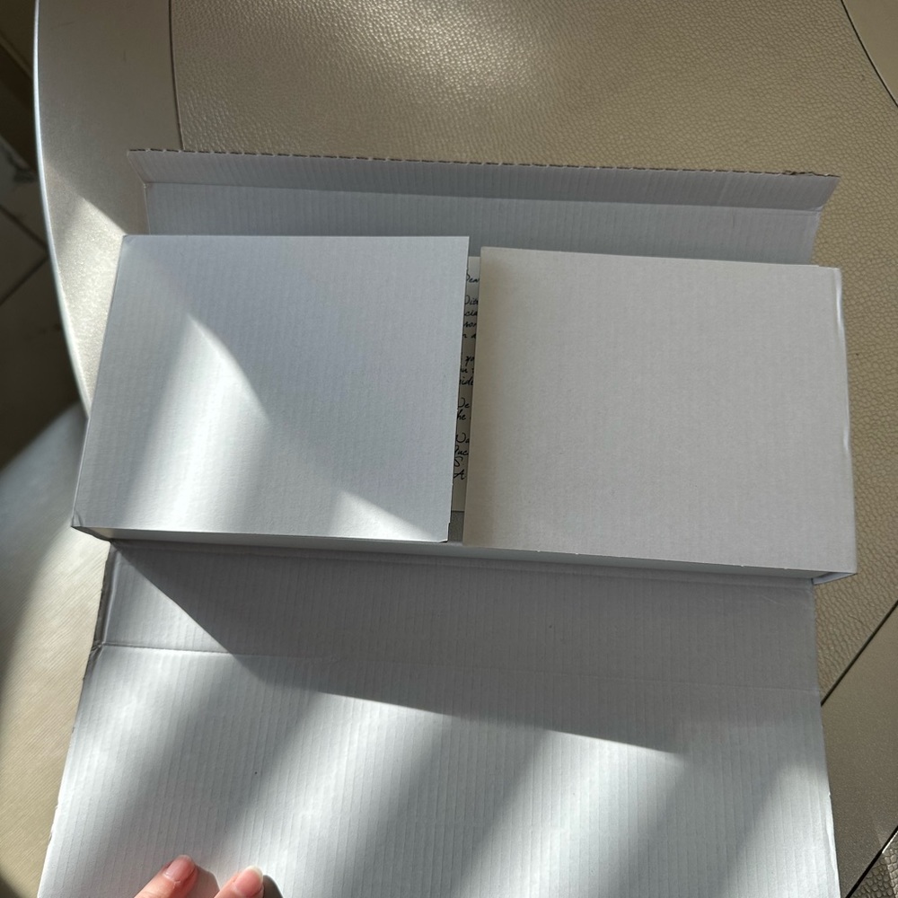 Gucci Stationary - Picture 2 of 6